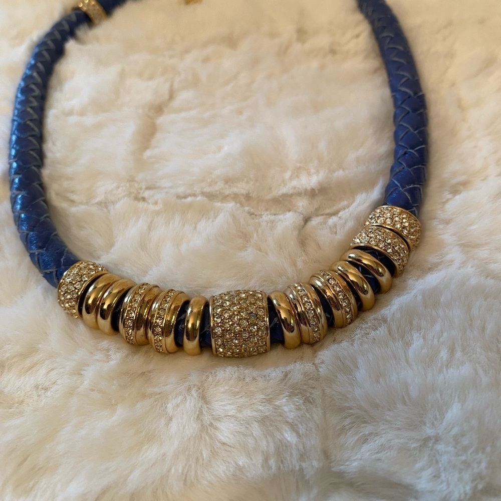 Serena Williams Blue
Leather Rope Necklace with Diamonique diamonds. Gold Beads - Picture 6 of 8